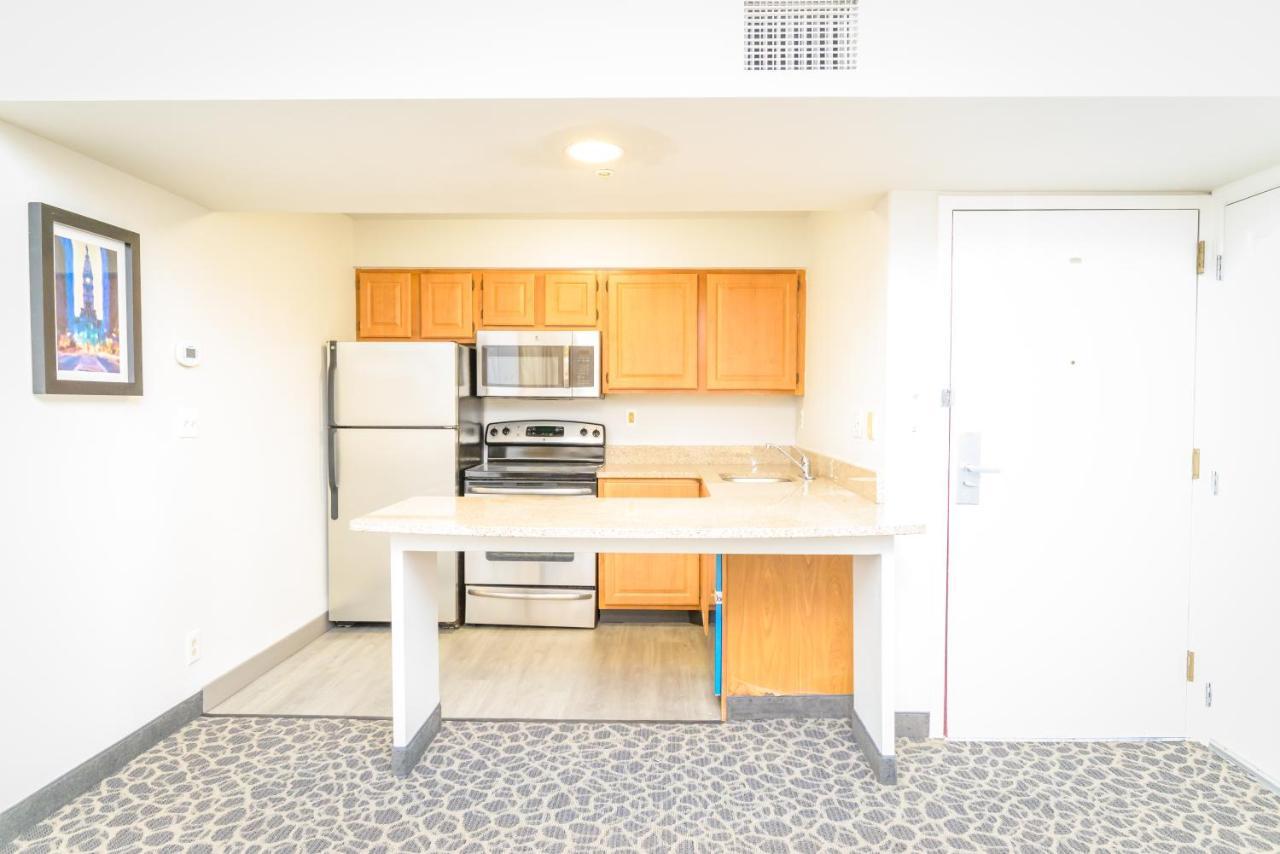 Philadelphia Suites At Airport - An Extended Stay Hotel Exteriör bild