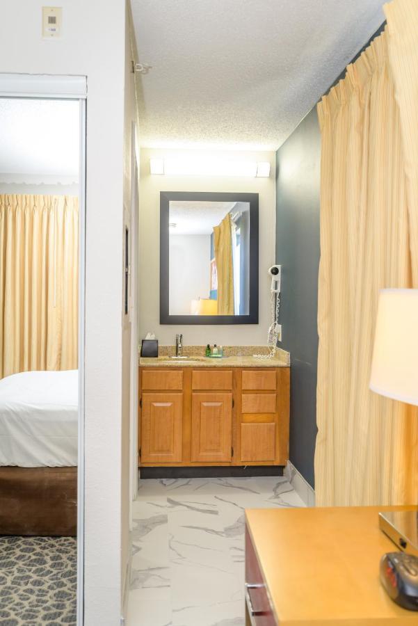 Philadelphia Suites At Airport - An Extended Stay Hotel Exteriör bild