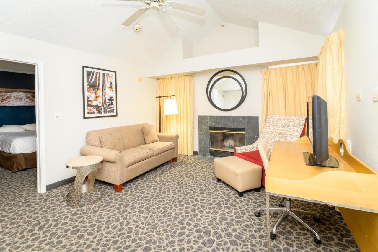 Philadelphia Suites At Airport - An Extended Stay Hotel Exteriör bild
